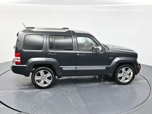 Used 2011 Jeep Liberty Sport image 36