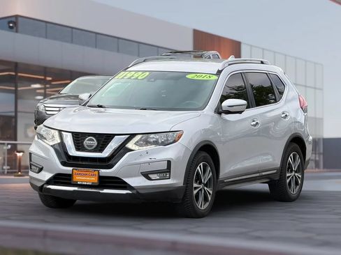 Used 2018 Nissan Rogue SL FWD image 3