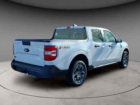 New 2025 Ford Maverick XLT w/ XLT Luxury Package image 9