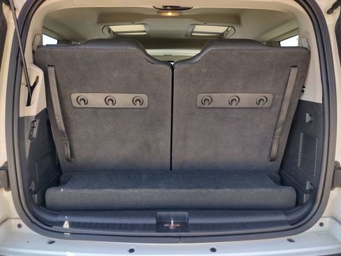 Used 2008 Jeep Commander Limited w/ Trailer Tow Group IV image 10