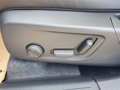 New 2026 Volvo XC40 B5 Plus w/ Protection Package Premier image 14