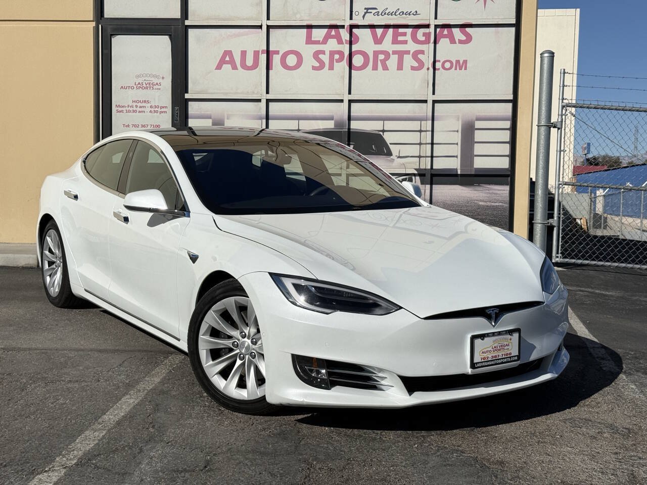 Used 2018 Tesla Model S 75D AWD/4WD image 2