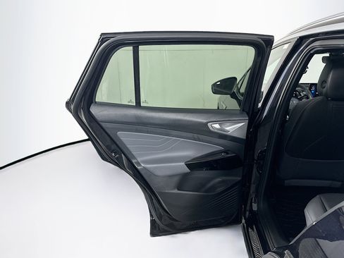 Used 2023 Volkswagen ID.4 Pro S Plus image 27