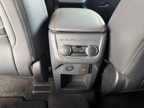Used 2026 Ford Explorer ST-Line w/ ST-Line Street Pack AWD/4WD image 13