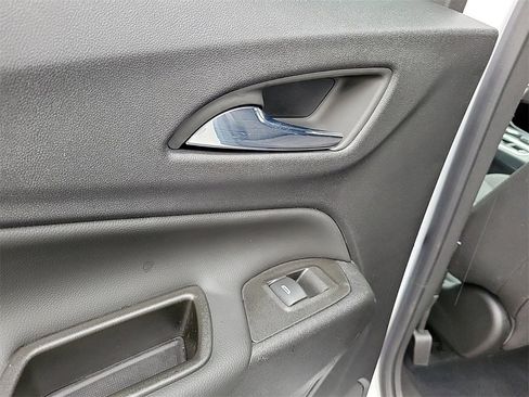 Used 2023 Chevrolet Equinox LT image 14