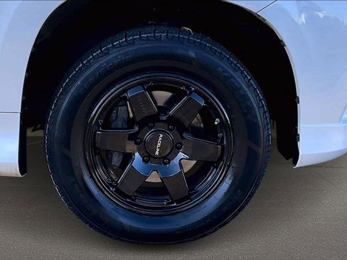 Used 2019 Lexus GX 460 Premium image 42