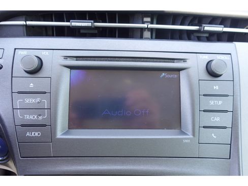 Used 2015 Toyota Prius Two FWD image 19