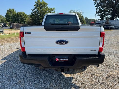 Used 2019 Ford F250 XL w/ Power Equipment Group AWD/4WD image 4