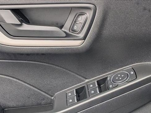 Used 2022 Ford Escape S image 12