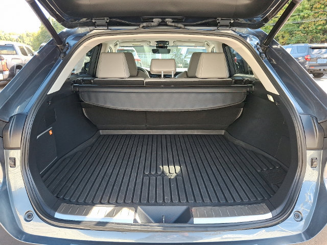 Certified 2023 Toyota Venza XLE AWD/4WD image 27