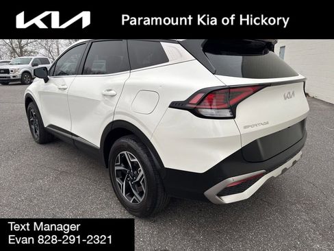 Used 2023 Kia Sportage LX image 5