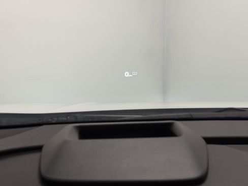 Used 2025 Buick Envision Preferred image 18