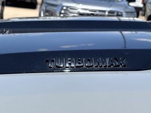 Used 2025 Chevrolet Silverado 1500 Custom Trail Boss w/ Turbomax Blackout Package AWD/4WD image 12
