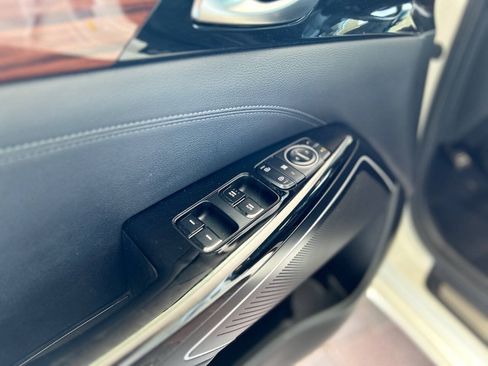 Used 2017 Kia Cadenza Premium FWD image 36