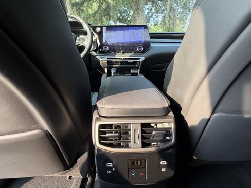 Certified 2023 Lexus RX 350 AWD w/ Accessory Package (K3) image 37