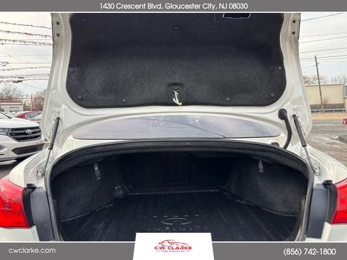 Used 2015 INFINITI Q50 Premium w/ Deluxe Touring Package image 23