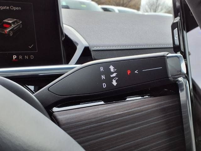 New 2025 GMC Sierra EV Denali AWD/4WD image 13
