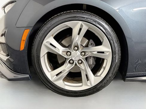 Used 2020 Chevrolet Camaro LT RWD image 29