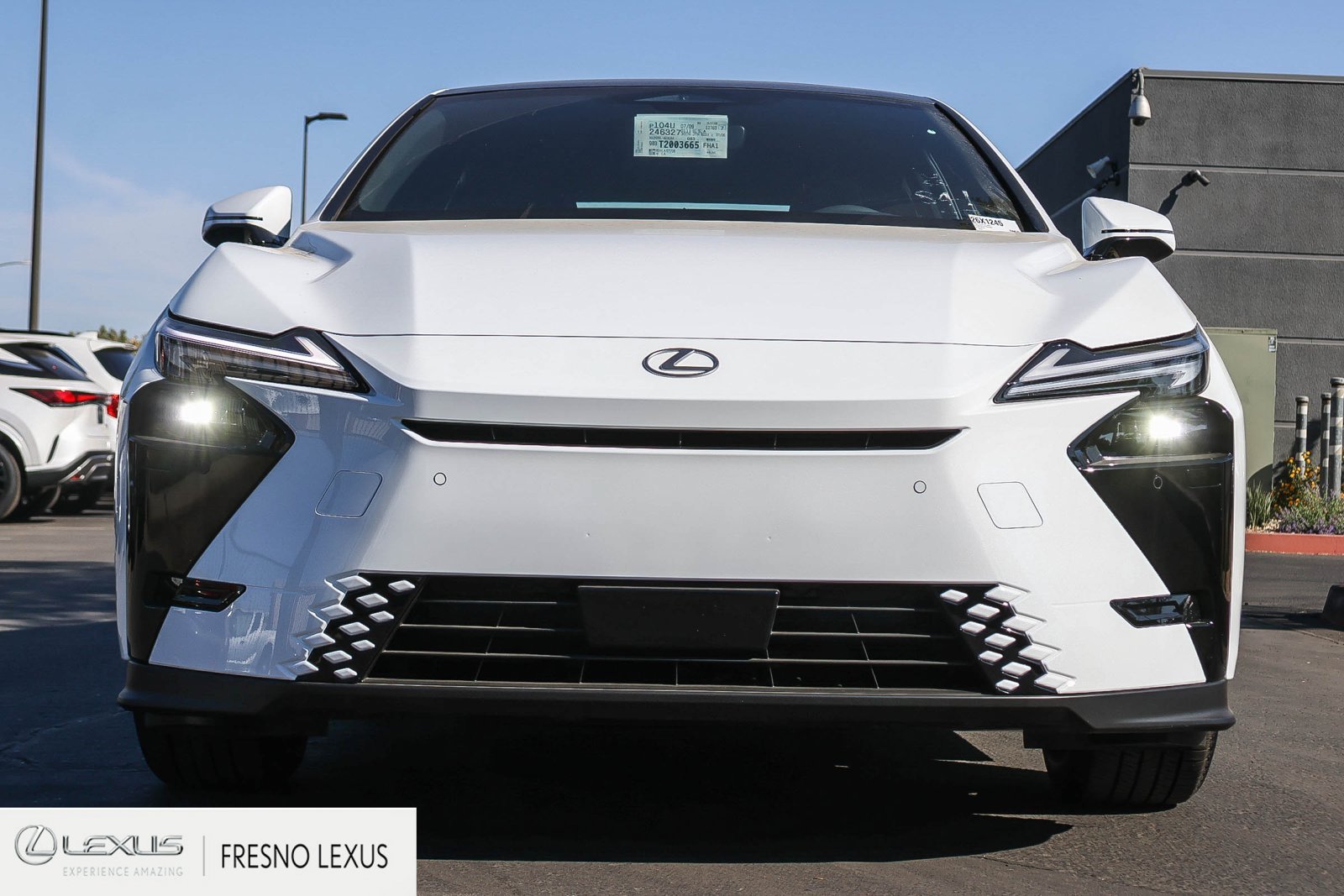 New 2026 Lexus ES 350h AWD image 2