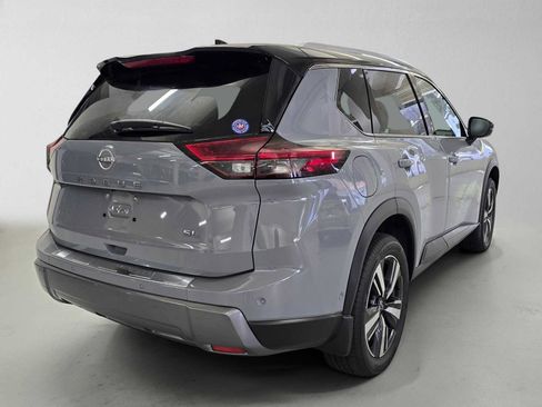 Used 2024 Nissan Rogue SL w/ SL Premium Package FWD image 5