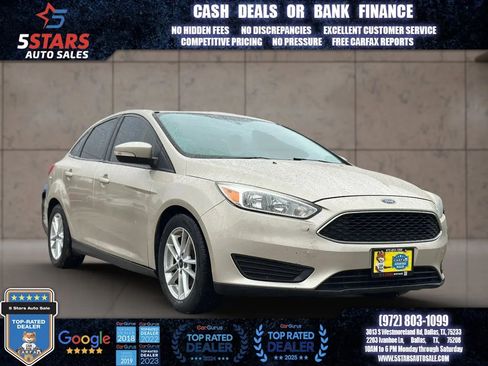 Used 2017 Ford Focus SE FWD image 1