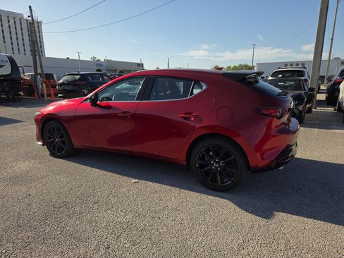 New 2026 MAZDA MAZDA3 Hatchback w/Premium Plus Pkg AWD/4WD image 8