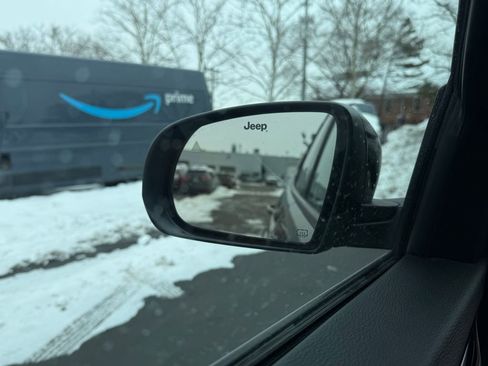 Used 2024 Jeep Compass Limited image 20