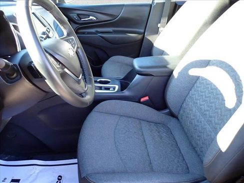 Used 2024 Chevrolet Equinox LT image 12