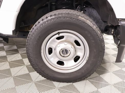 Used 2023 Ford F350 XL w/ FX4 Off-Road Package image 16