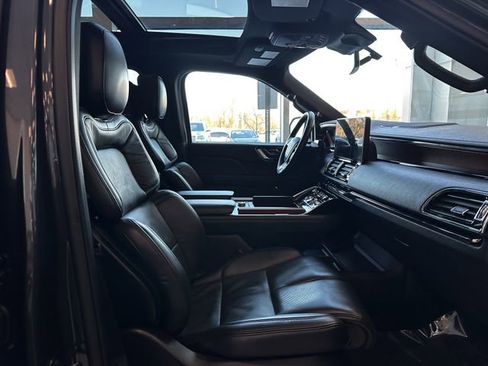 Certified 2022 Lincoln Navigator Reserve image 34