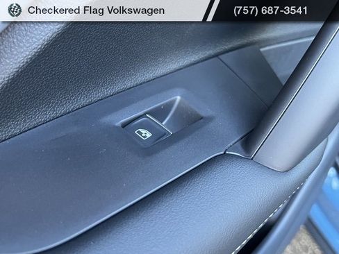 New 2026 Volkswagen Tiguan SE R-Line image 26