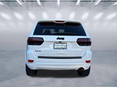 Used 2020 Jeep Grand Cherokee Altitude image 4