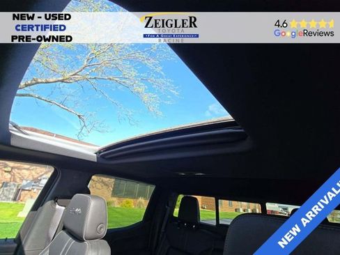 Used 2020 Chevrolet Silverado 1500 High Country w/ Technology Package AWD/4WD image 10