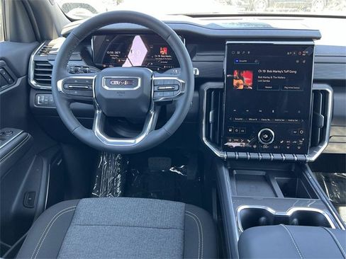 New 2025 GMC Acadia Elevation image 11