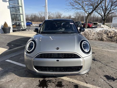New 2026 MINI Cooper 4-Door Hardtop FWD image 3