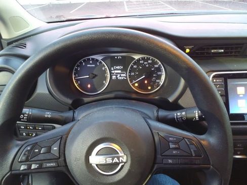 Used 2023 Nissan Kicks S image 22