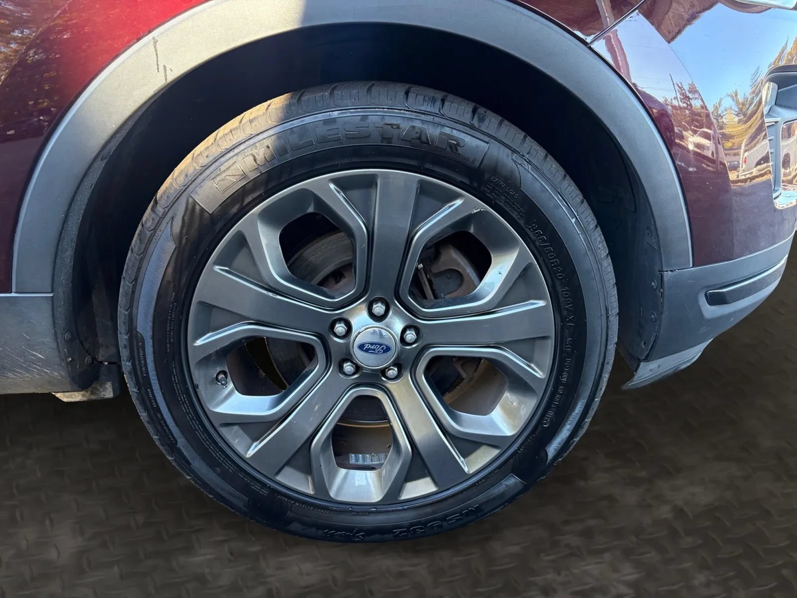 Used 2018 Ford Explorer Sport w/ Equipment Group 401A AWD/4WD image 40