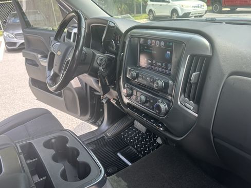 Used 2018 Chevrolet Silverado 1500 LT w/ All Star Edition RWD image 17