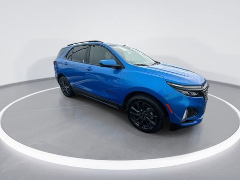 Used 2024 Chevrolet Equinox RS image 2