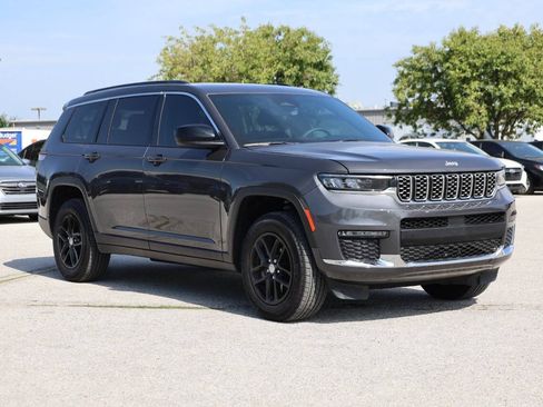 Used 2025 Jeep Grand Cherokee L Laredo w/ Trailer Tow Package AWD/4WD image 4