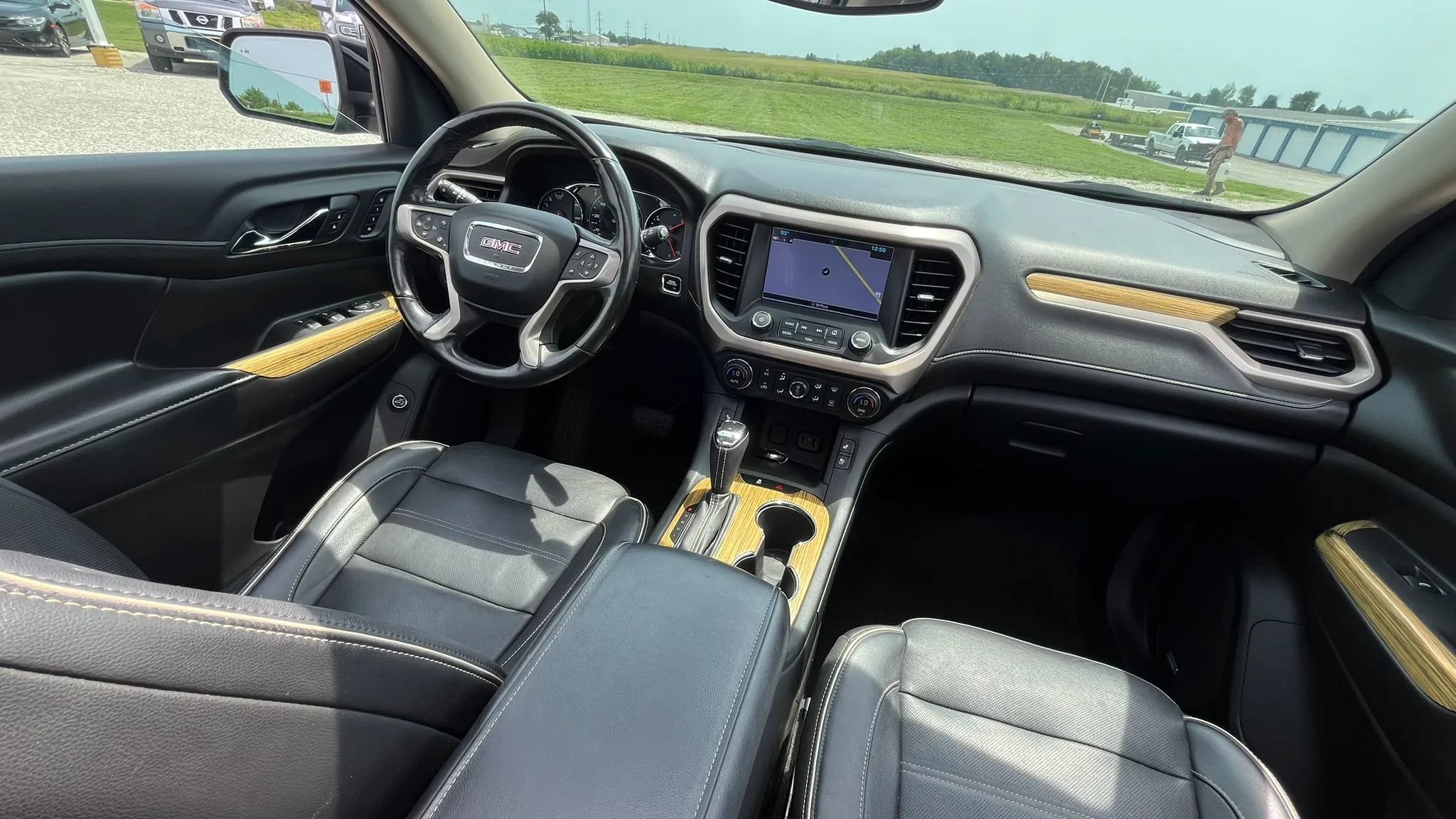 Used 2019 GMC Acadia Denali w/ LPO, Floor Liner Package AWD/4WD image 14