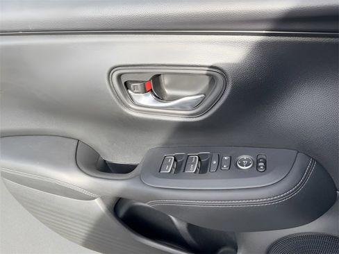 Used 2023 Honda HR-V EX-L image 22