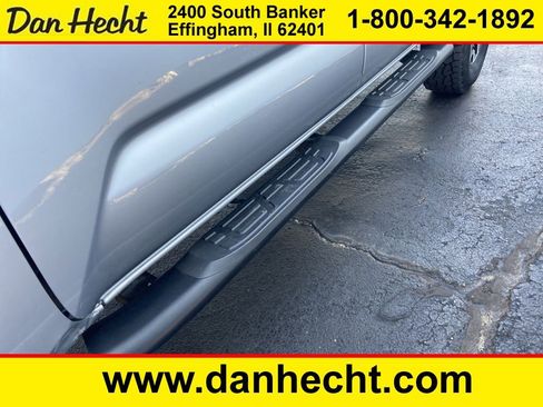 Used 2020 Toyota Tacoma SR image 9