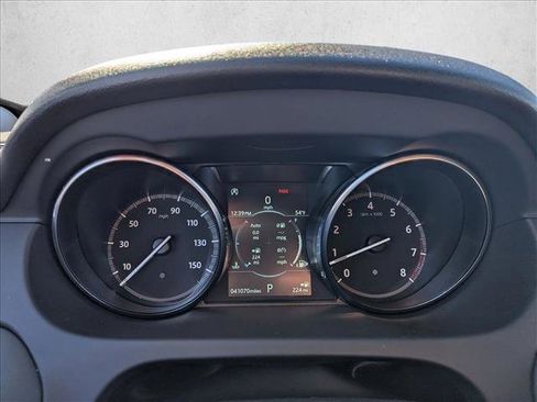 Used 2019 Land Rover Discovery Sport SE image 10