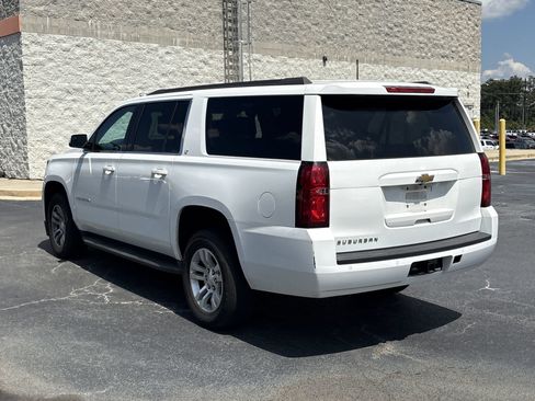 Used 2020 Chevrolet Suburban LT RWD image 20