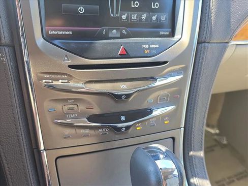 Used 2015 Lincoln MKX FWD w/ Equipment Group 101A image 12