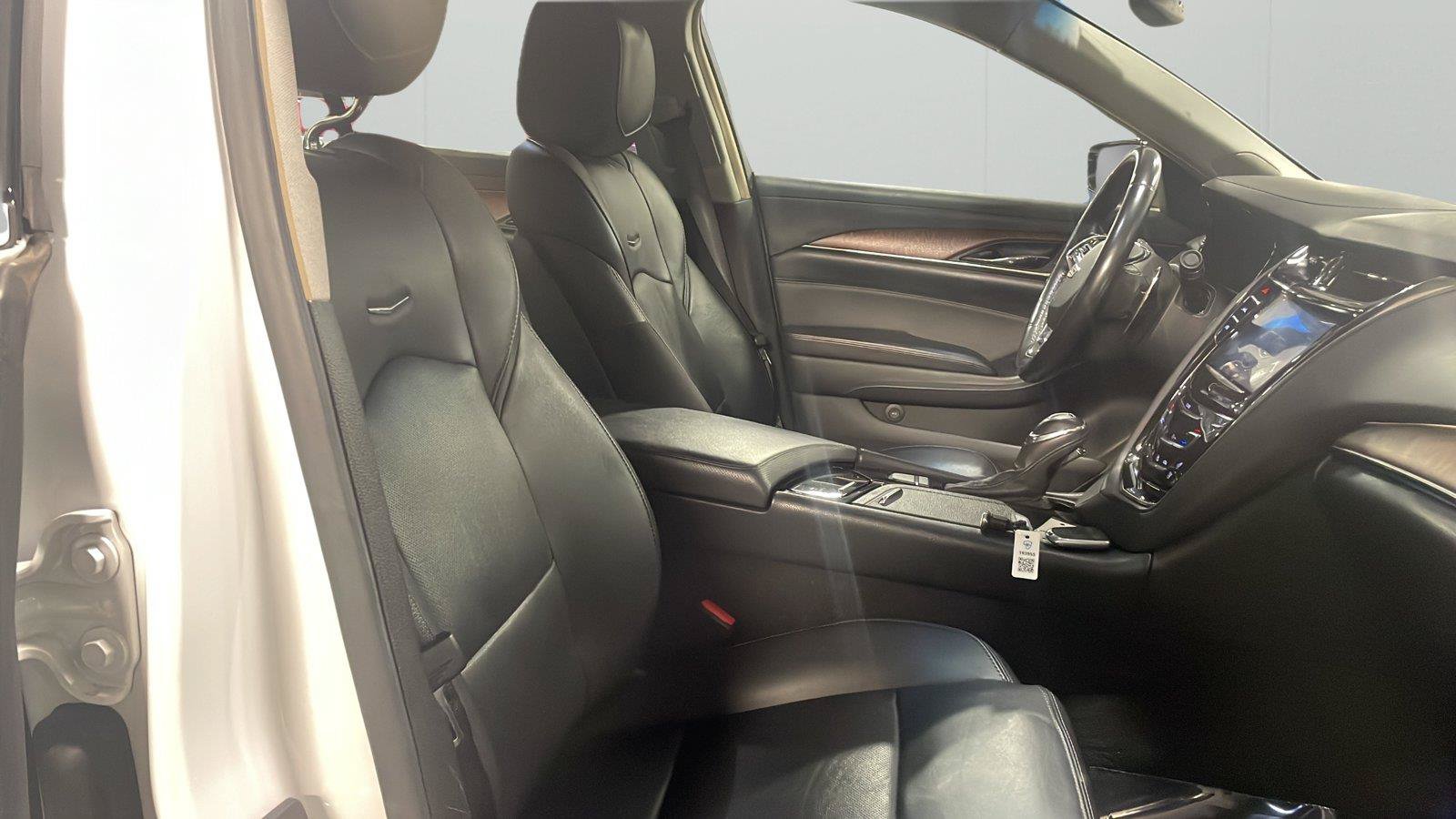 Used 2017 Cadillac CTS Luxury RWD image 14