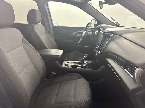 Used 2023 Chevrolet Traverse LT FWD image 22