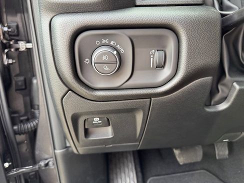 New 2026 RAM 1500 Express image 17