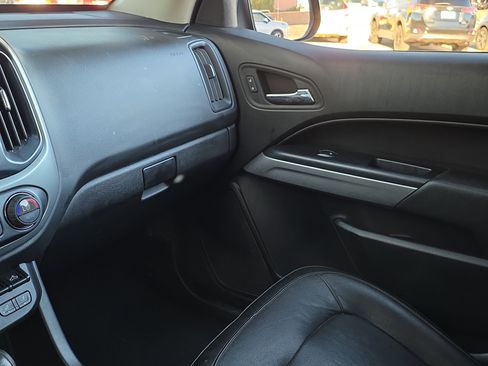 Used 2020 Chevrolet Colorado ZR2 w/ ZR2 Midnight Special Edition image 25